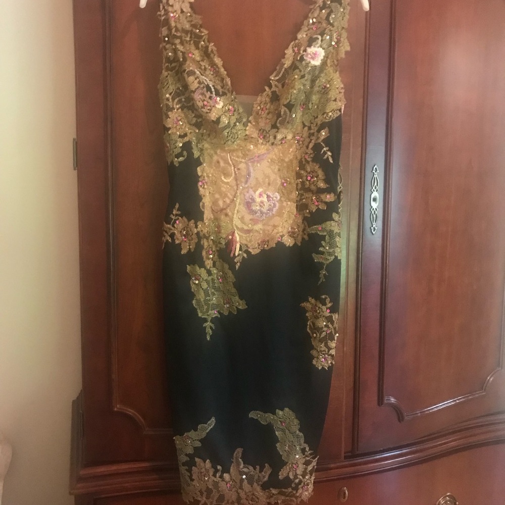 Dinner dress Mandalay Size 10, ✅condition